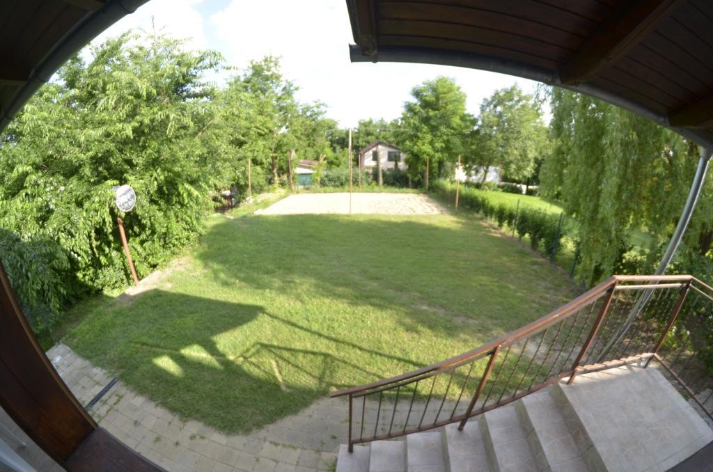 Tobo House Along The River Danube Radvaň nad Dunajom Eksteriør bilde